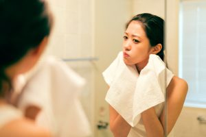 【洗臉方法】該用洗臉刷、洗臉海綿、洗臉巾嗎？有建議洗臉清潔步驟嗎？